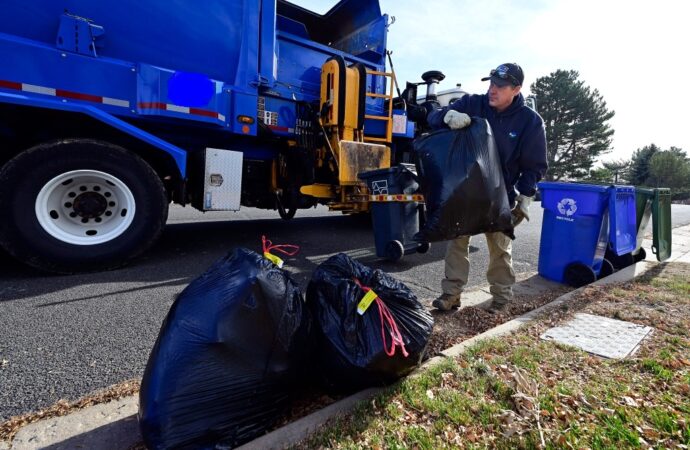 Contact-Lake Worth Junk Removal and Trash Haulers